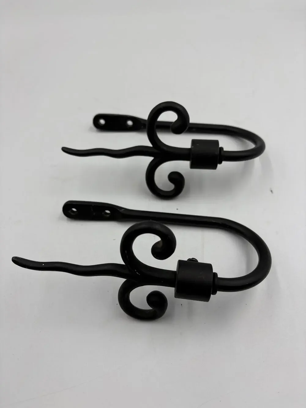 Black Wrought Iron Curtain Holdbacks Pair Scroll Drapery Tie Backs 6